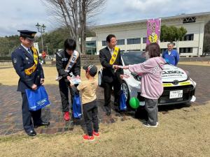 4月6日春の全国交通安全運動（安中しんくみスポーツセンター）