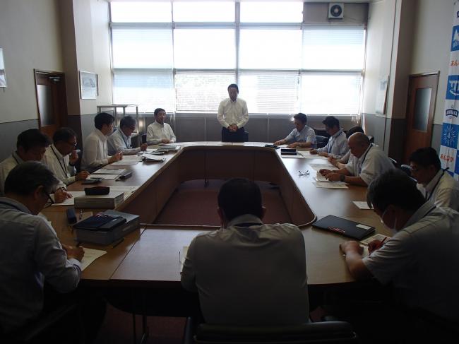 本部会議の様子１