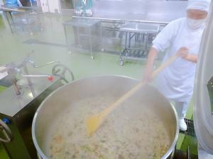 ちゃんぽんスープ作っています