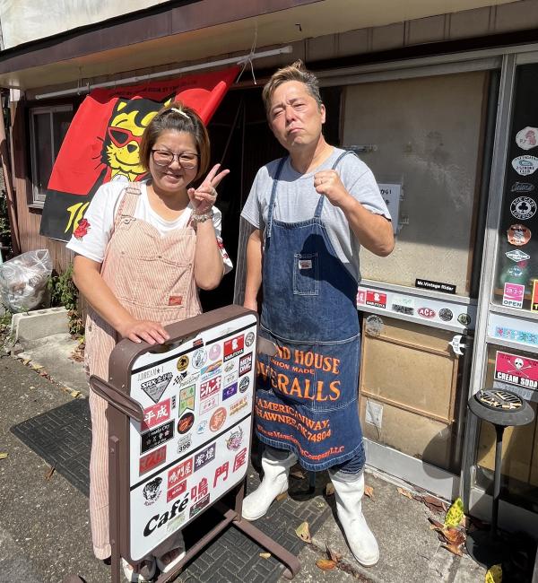 夫婦のツーショット写真