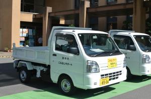 ごみ出しサポート専用のごみ収集トラック