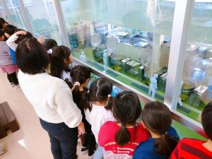 西横野小学校が見学にきました。