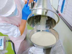 たまねぎドレッシングは手づくりです