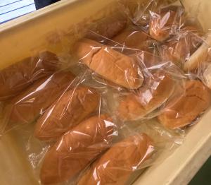 コッペパン納品