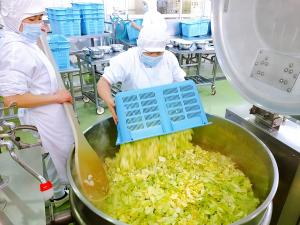 やきそばにはキャベツがたくさん入ります