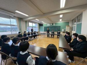 3月3日安中市立松井田中　美術部2