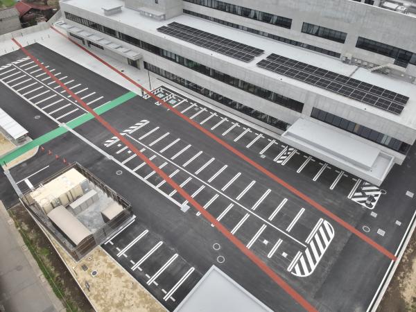 南側駐車場