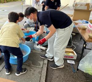 金魚すくい