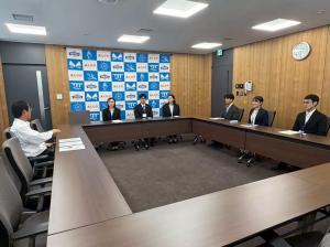 6月22日市長と新規採用職員