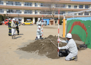 土木職員による現地調査訓練の画像