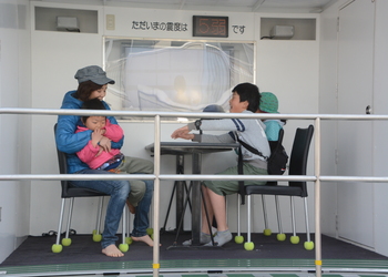 起震車による地震体験の画像