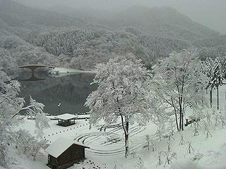 雪の碓氷湖の画像