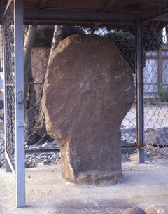 三角の橋供養塔の画像