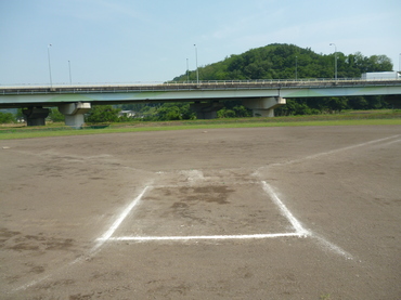 碓東緑地　ソフトボール場の画像