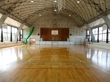 東横野体育館の画像