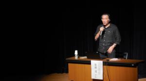 今年度に開催された講演会の講師・齋藤環さんの写真