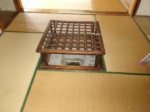 和室2(4.5畳掘りごたつ)